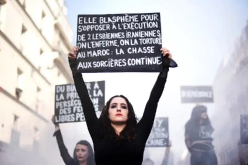 Iran : Nouveau guide suprême et manifestations pour les droits des femmes