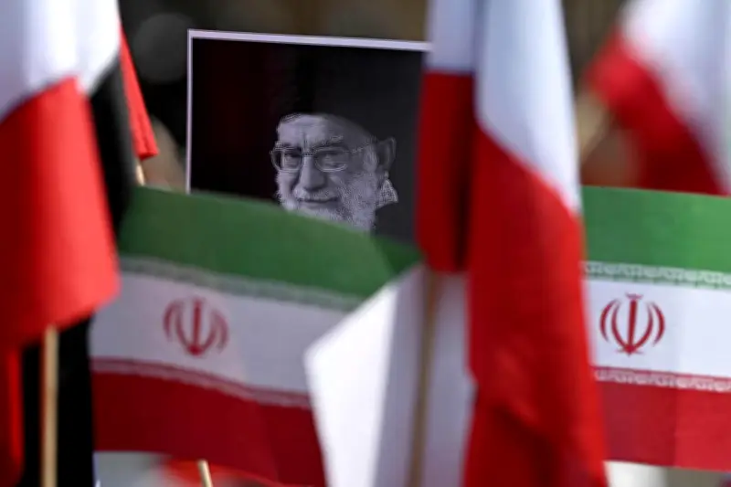 Iran : Un successeur désigné pour Khamenei, Israël le qualifie de "cible"
