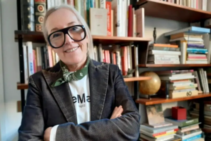 Isabelle Oziol de Pignol : de styliste à illustratrice, elle dévoile les coulisses de la mode dans un roman graphique