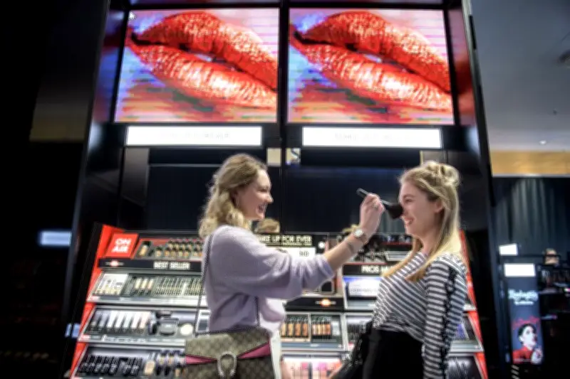 Italie : enquête ouverte contre Sephora et LVMH pour cosmétiques enfants