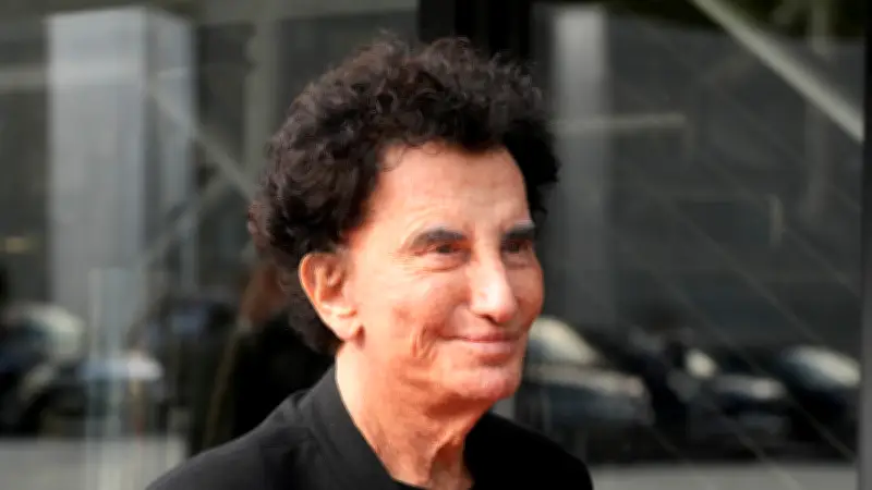 Jack Lang s'emporte après un refus d'accès prioritaire au cinéma MK2 Bastille