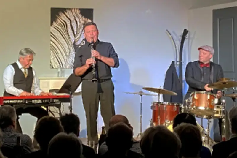 Jazz et théâtre au Zèbre d'Arcachon : hommage et nouveautés en mars