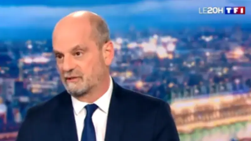 Jean-Michel Blanquer reconnaît une "erreur" pour ses vacances à Ibiza sur TF1