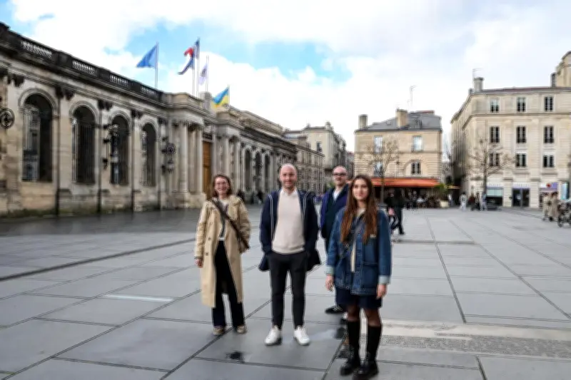 Jeunes engagés à Bordeaux : 12 candidats sous 30 ans sur la liste Hurmic