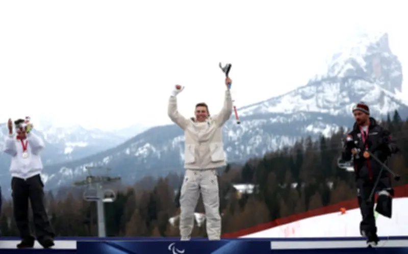 Jeux Paralympiques 2026 : Trois médailles pour les Bleus, dont l'or pour Arthur Bauchet