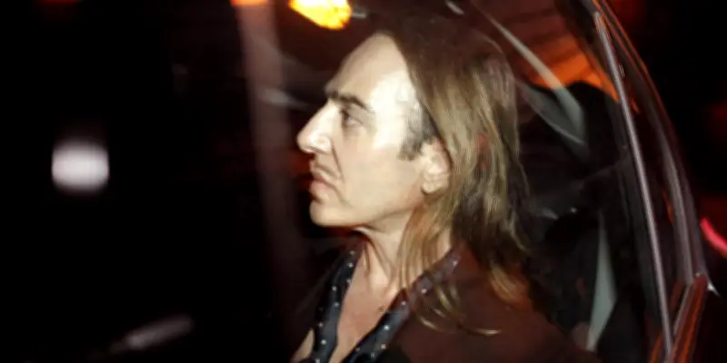 John Galliano, l'ancien enfant terrible de la mode, tente sa rédemption chez Zara