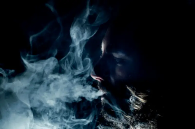 John Jefferson Selve dévoile 'Poudre Libre', un roman engagé sur l'écologie