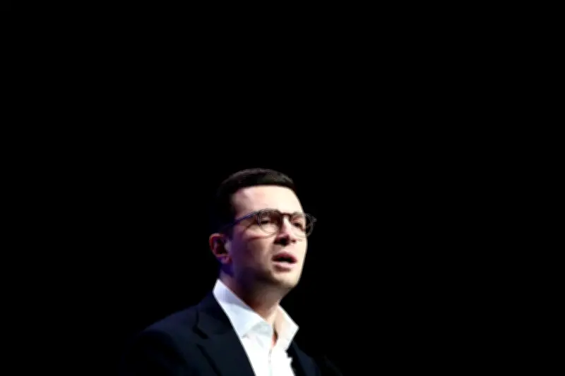 Jordan Bardella défend le droit d'asile pour les policiers municipaux en difficulté