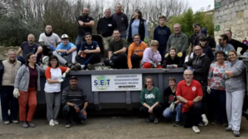 Journée de bénévolat réussie pour les travaux de l'église de Russan