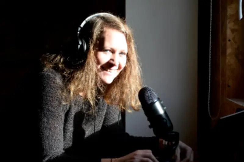 Julie Parent, psychologue à Saintes, lance le podcast "Fragile mais debout" sur la santé mentale