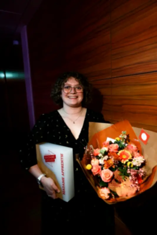 Juliette Prat, apprentie bouchère et championne de rugby, remporte le Trophée Madame Apprentie