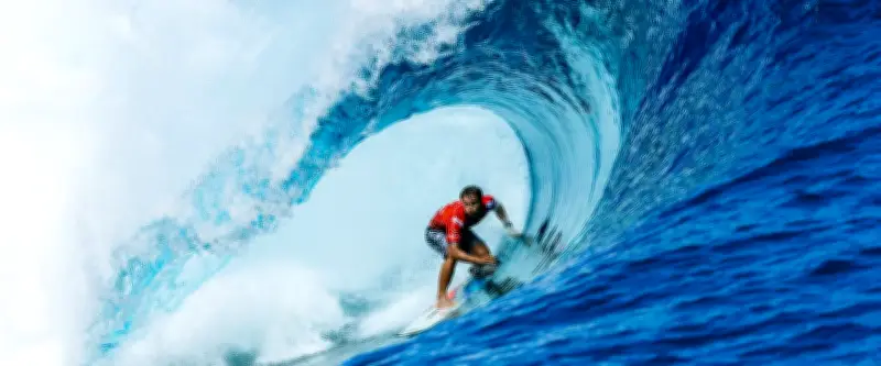 Kauli Vaast rejoint l'élite mondiale du surf après son titre olympique