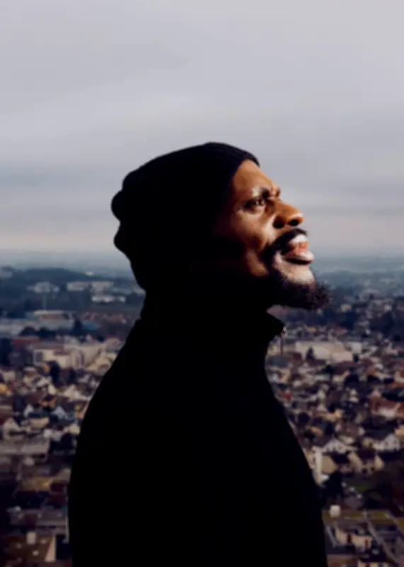 Kery James, du rap engagé à la paternité assumée : une transformation profonde