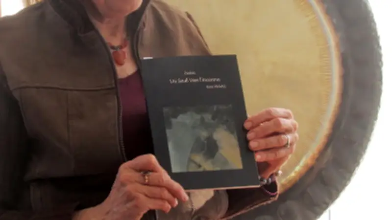 Kim Waag lance un cycle poétique à Palavas-les-Flots avec son nouveau recueil