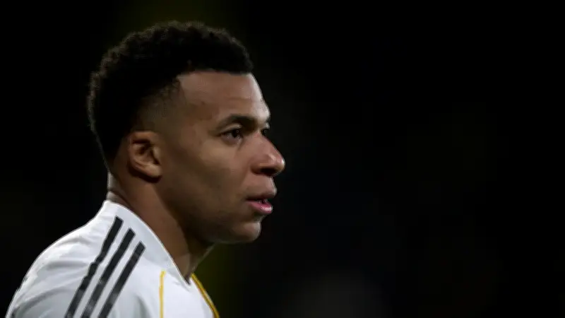 Kylian Mbappé obtient son permis à 27 ans et opte pour un SUV électrique BMW