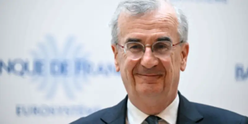 La Banque de France exclut toute récession malgré un baril à 145 dollars