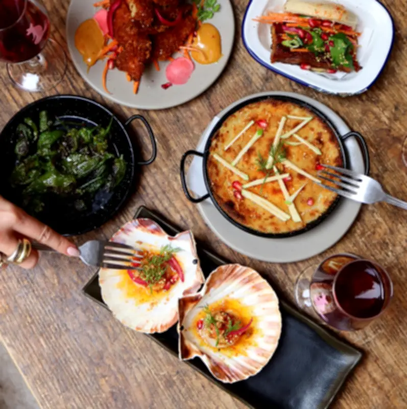 La bistronomie en héritage : Julien Camdeborde déploie les Avant-Comptoirs sur la rive droite