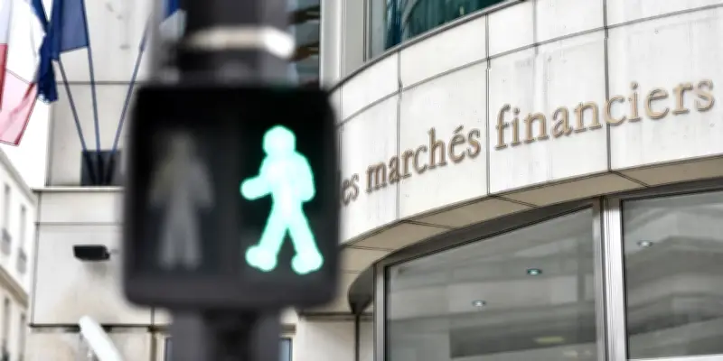 La Bourse attire un nombre record d'investisseurs particuliers en 2025