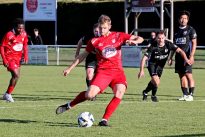 La Brède FC face à Biscarrosse : un match crucial pour la tête de la poule