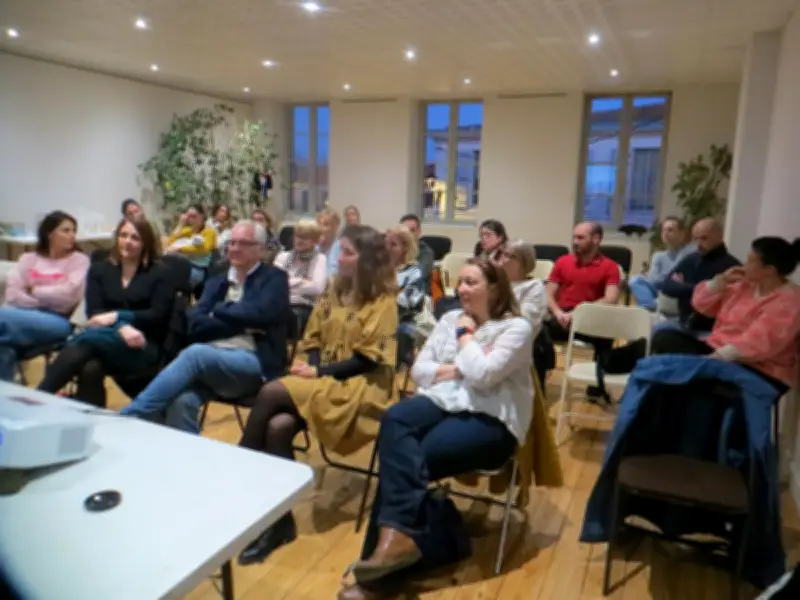 La Brède : mobilisation massive contre la fermeture d'une classe à l'école Jean-Cazauvieilh