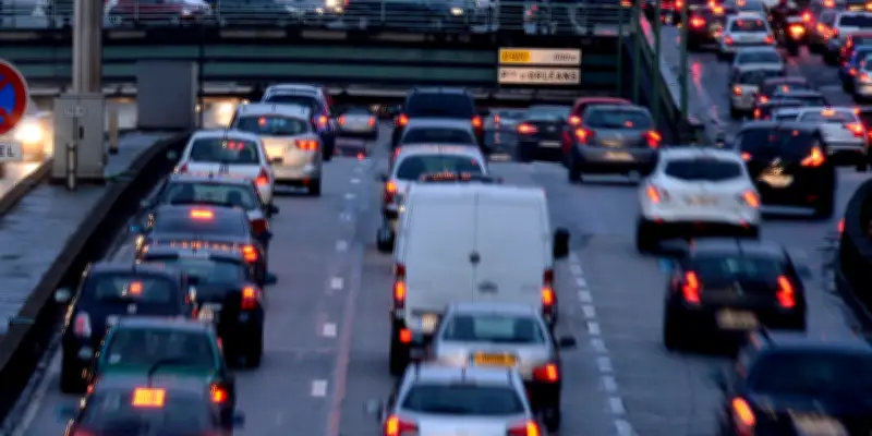 La camionnette blanche, un mythe urbain qui alimente les rumeurs autour des écoles