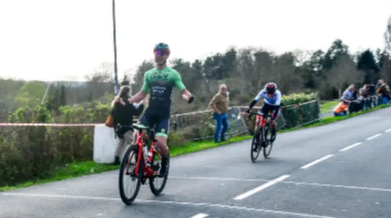 La Classique Bayonnaise : Renard s'impose après une course mouvementée