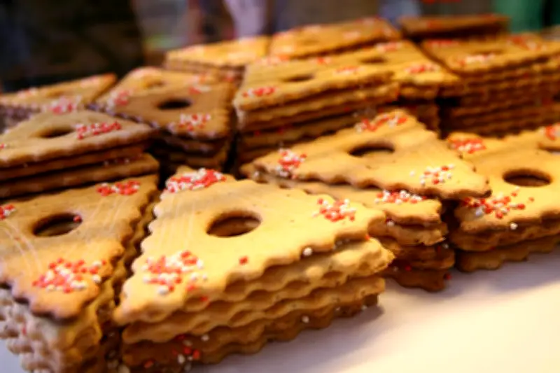 La Cornuelle, biscuit triangulaire de Charente, célèbre les Rameaux et des traditions ancestrales
