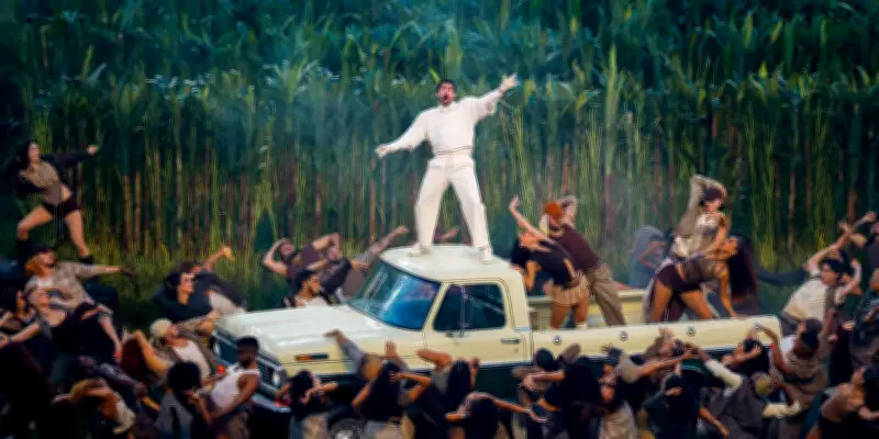 La crise des récits démocratiques : quand la fiction politique s'oppose à la réalité sociale