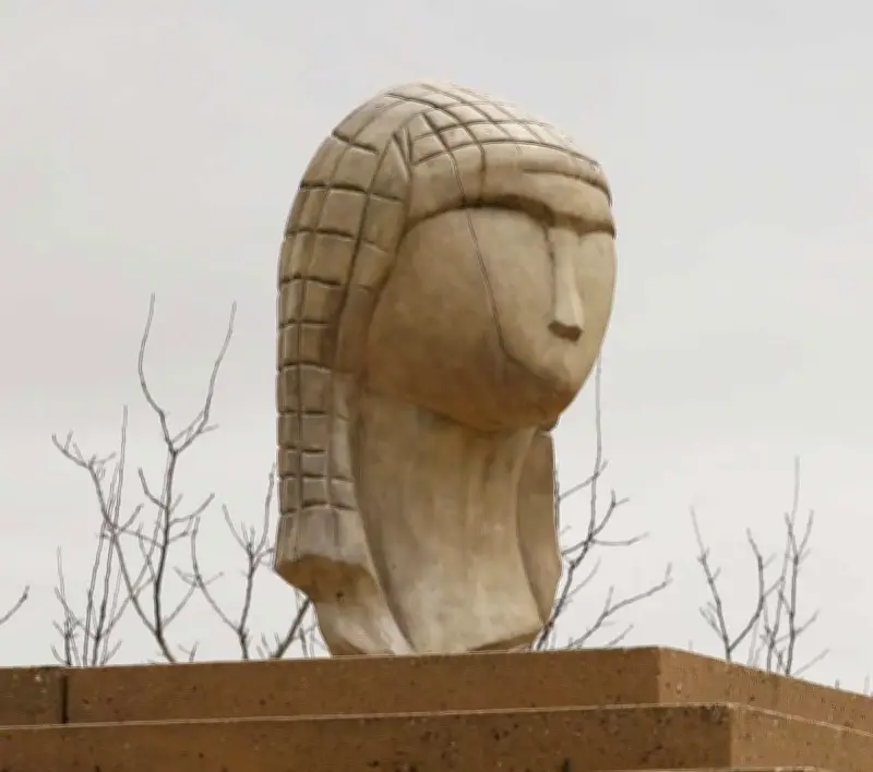 La Dame de Brassempouy : un visage préhistorique fascinant et des ateliers créatifs inspirants