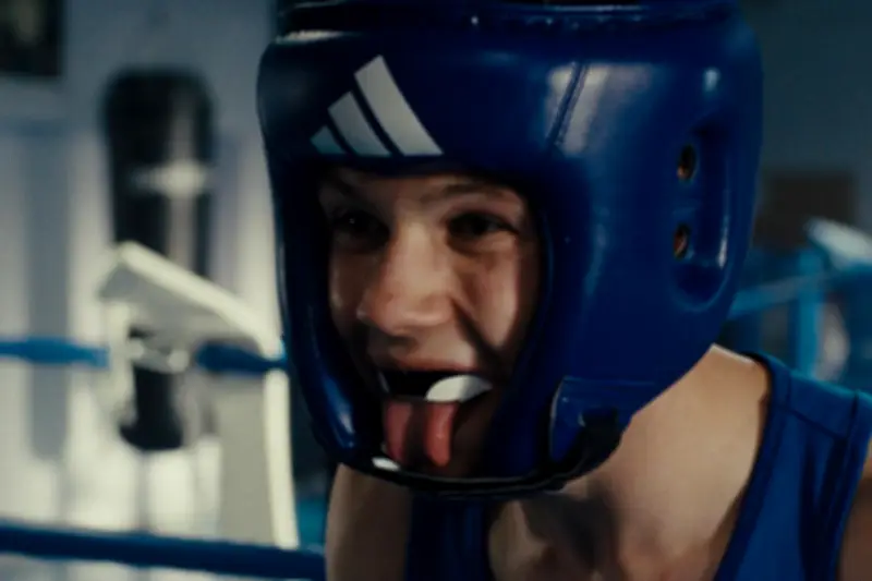 « La Danse des renards » : Samuel Kircher brille en boxeur blessé dans un premier film poignant