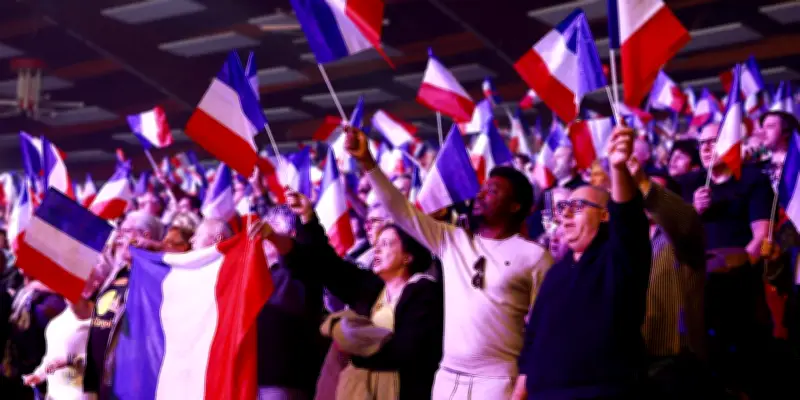 La droite traditionnelle se durcit face à la percée électorale de l'extrême droite