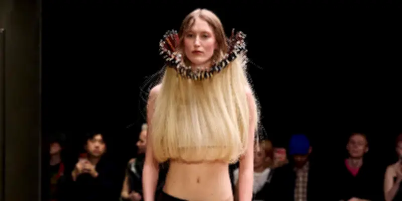 La Fashion Week de Paris célèbre le DIY et la débrouillardise des créateurs indépendants