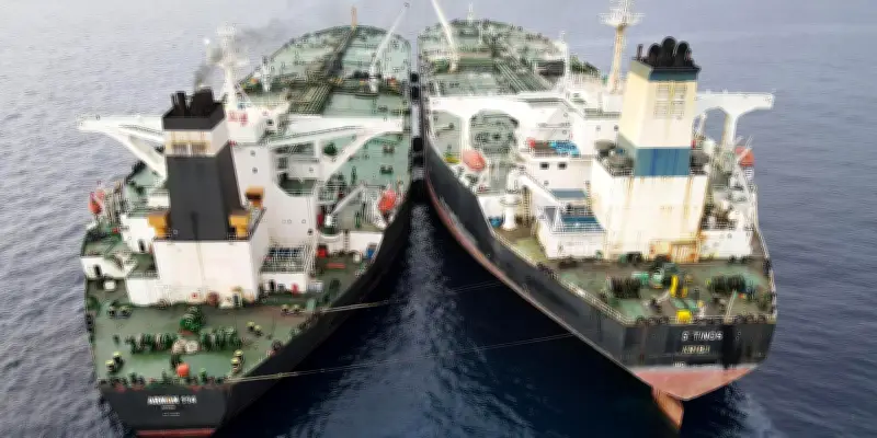 La flotte fantôme iranienne contourne les sanctions pétrolières en haute mer