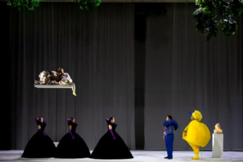 La Flûte enchantée à Bordeaux : une mise en scène fantaisiste de Julien Duval triomphe