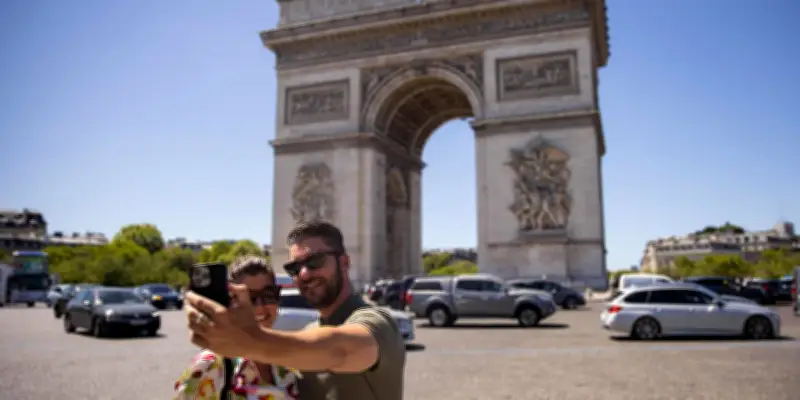 La France, championne mondiale du tourisme, face au défi de sa croissance