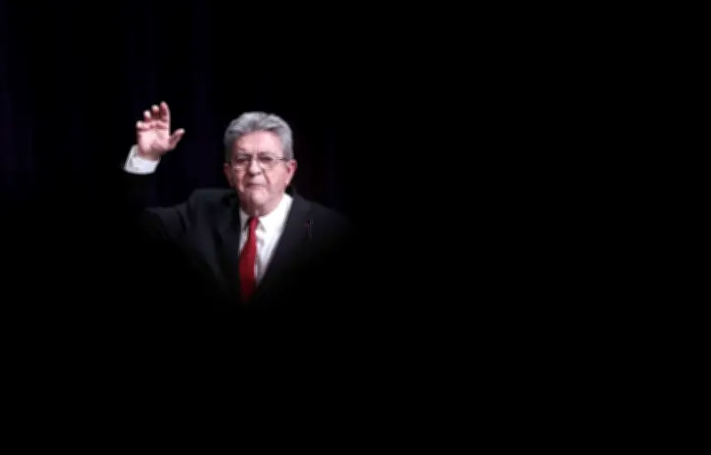 La France insoumise en force aux municipales, une stratégie validée pour 2027 ?