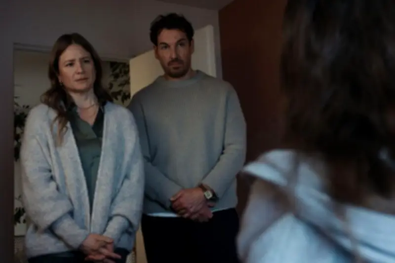 « La Gifle » : une fable grinçante sur l'hypocrisie familiale, mais trop cérébrale