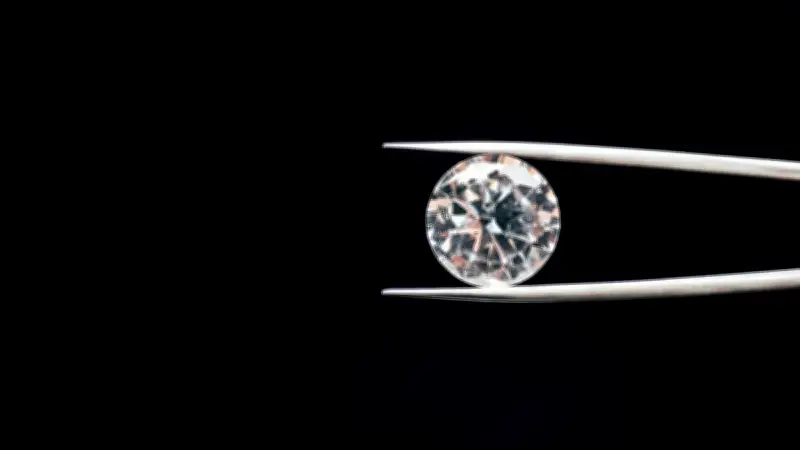 La lonsdaléite, un cristal spatial plus dur que le diamant, ouvre de nouvelles perspectives