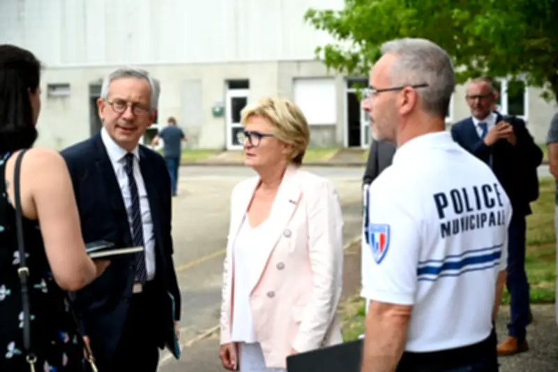 La maire de Montceau-les-Mines porte plainte contre la numéro 2 de la liste RN pour menaces