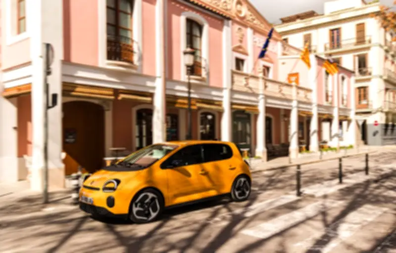 La nouvelle Renault Twingo électrique : un succès annoncé qui respecte l'ADN de l'icône française