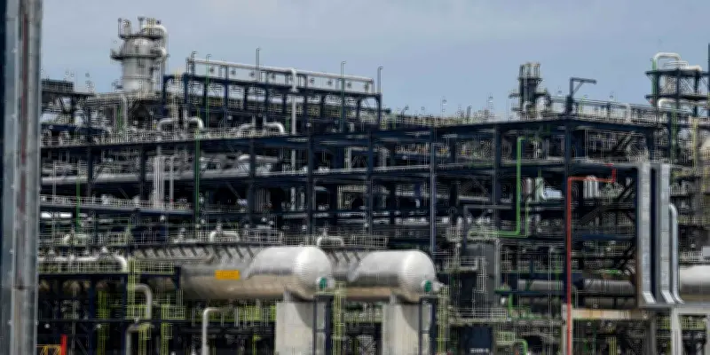 La raffinerie Dangote au Nigeria tourne à plein régime malgré les pénuries de carburant