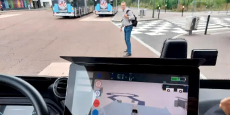 La RATP expérimente un bus autonome en conditions réelles dans le Val-de-Marne