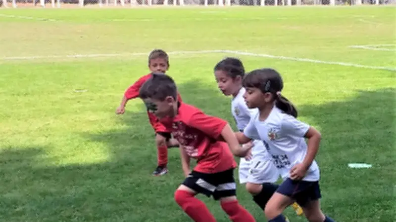 La Rentrée du Foot à Poilhes : une journée de jeu pour les jeunes U6-U7
