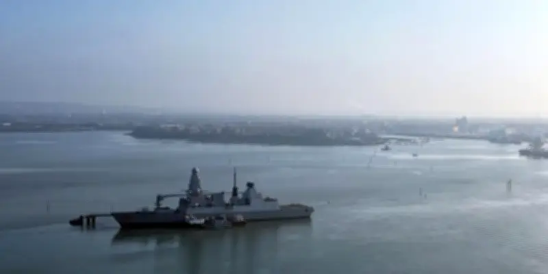 La Royal Navy critiquée pour son retard face aux attaques iraniennes en Méditerranée