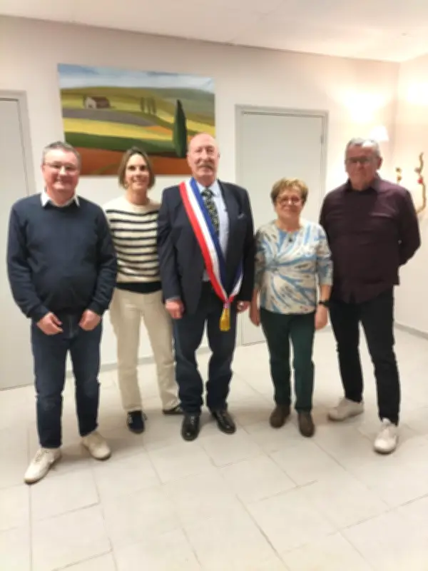 La Réunion élit Stéphane Brunet comme nouveau maire après 39 ans de mandat