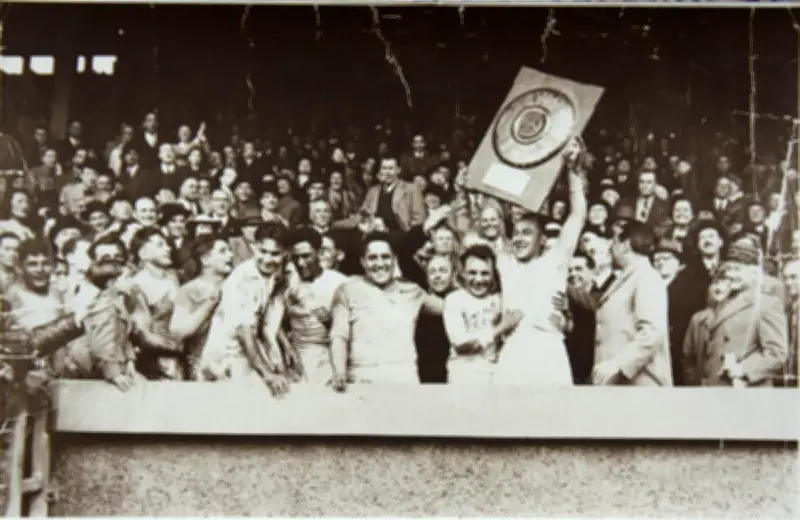 La Section Paloise crée la sensation en 1946 : un titre de champion de France inattendu