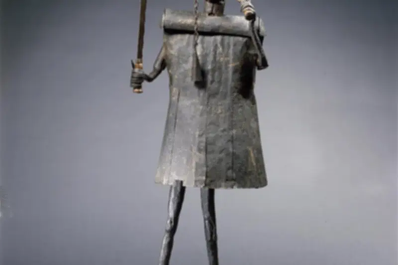 La statue du dieu Gou, trésor béninois en attente de restitution par la France