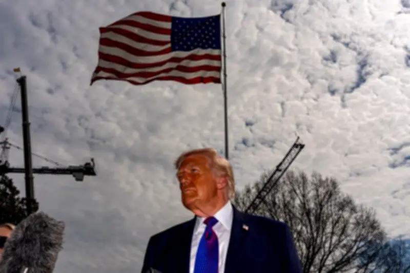 La stratégie pétrolière improvisée de Trump face à la guerre des prix