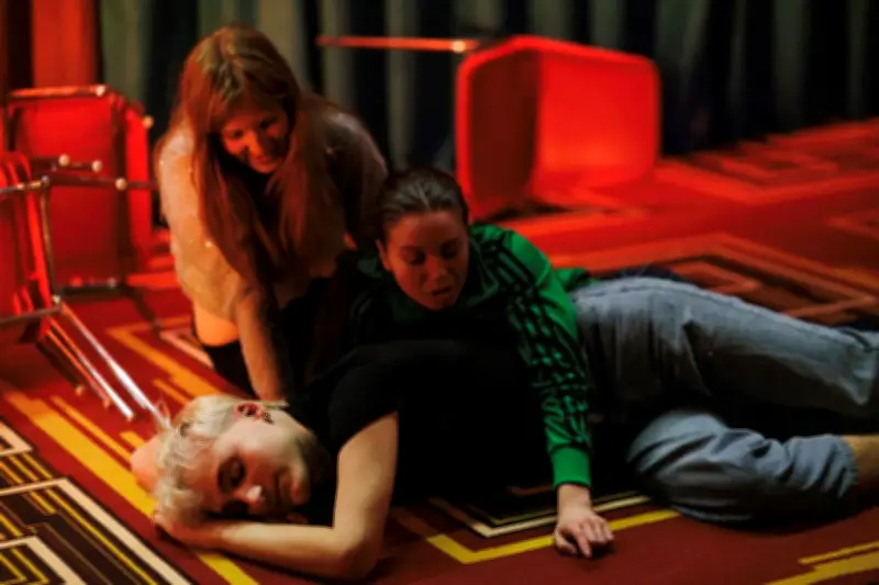 « La Tour de Constance » au Théâtre de la Coupe d'or : une pièce sur la jeunesse