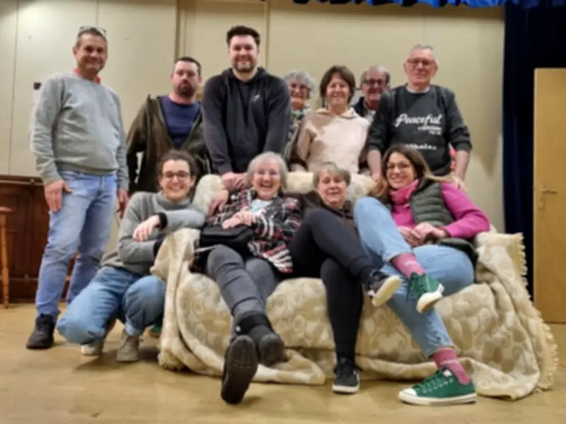 La troupe de Roaillan présente « Quel scandale », une comédie hilarante de Franck Morellon